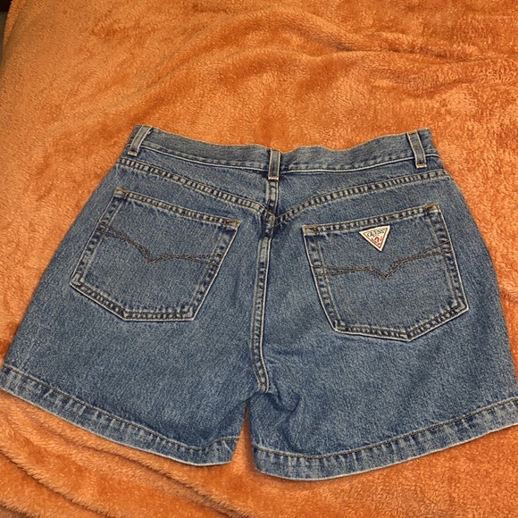 Shorts - Picture 2 of 3